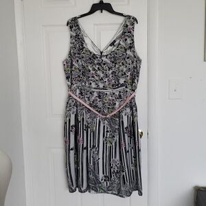 City Chic Floral Dress 